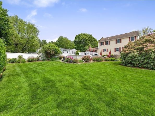 37 Maple Street, Medway MA 02053