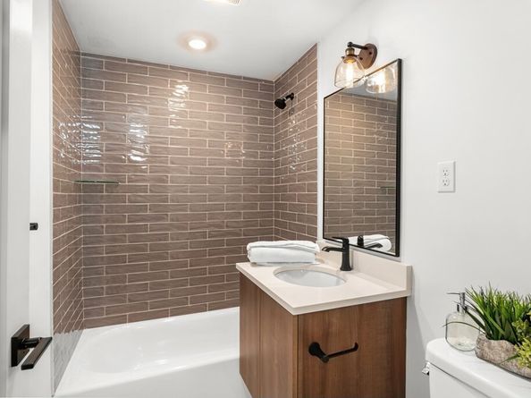 321 W Broadway 6, Boston MA 02127