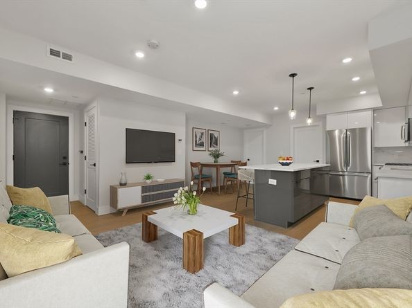 321 W Broadway 6, Boston MA 02127