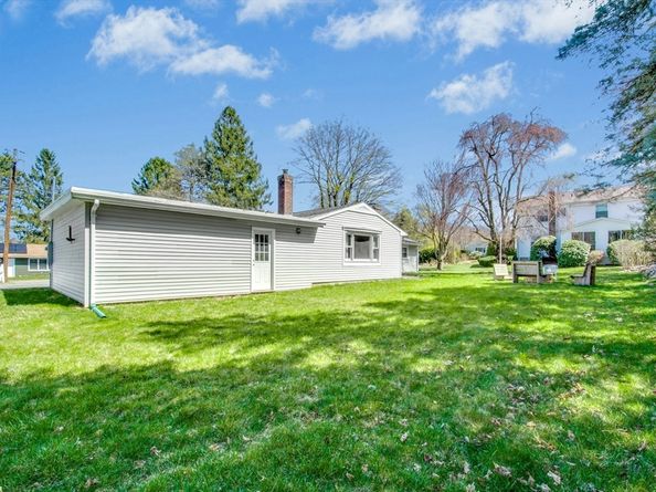 7 Jennings Rd, Westborough MA 01581