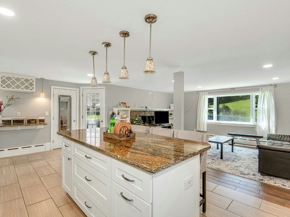 7 Jennings Rd, Westborough MA 01581