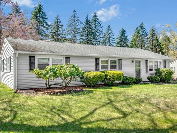 7 Jennings Rd, Westborough MA 01581