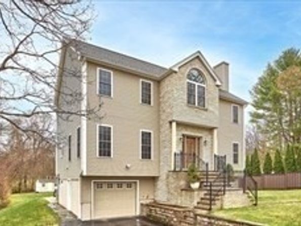 49 Brigham Hill Rd, Grafton MA 01519