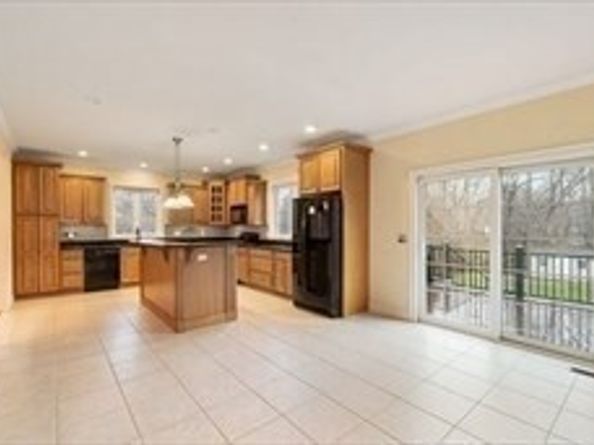 49 Brigham Hill Rd, Grafton MA 01519