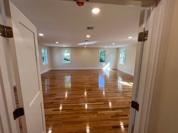4 Ripley Rd, Hull MA 02045
