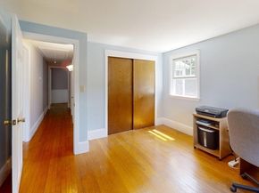 3 Rock St, Mattapoisett MA 02739