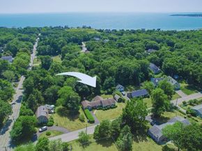 3 Rock St, Mattapoisett MA 02739