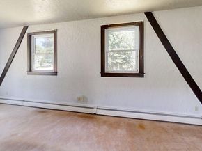 3 Rock St, Mattapoisett MA 02739