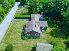 3 Rock St, Mattapoisett MA 02739