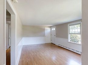 3 Rock St, Mattapoisett MA 02739