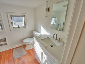 5 Gardonia St, Wareham MA 02571