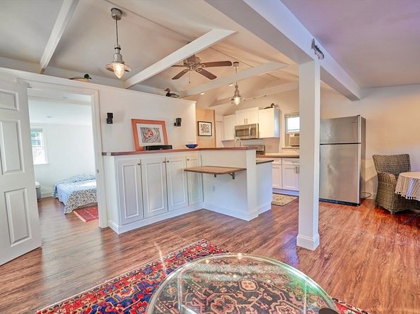 5 Gardonia St, Wareham MA 02571
