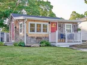 5 Gardonia St, Wareham MA 02571