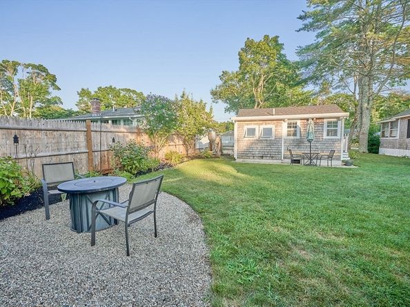5 Gardonia St, Wareham MA 02571