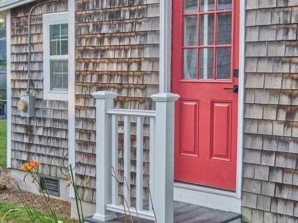 5 Gardonia St, Wareham MA 02571