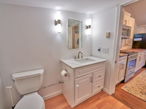5 Gardonia St, Wareham MA 02571