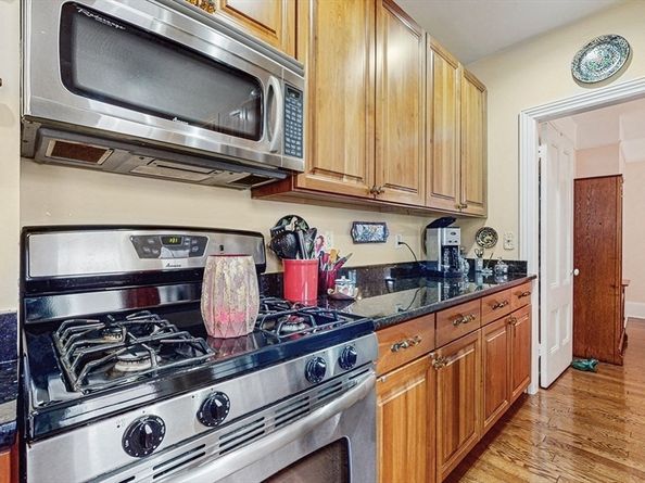 15 Robbins St 15, Waltham MA 02453