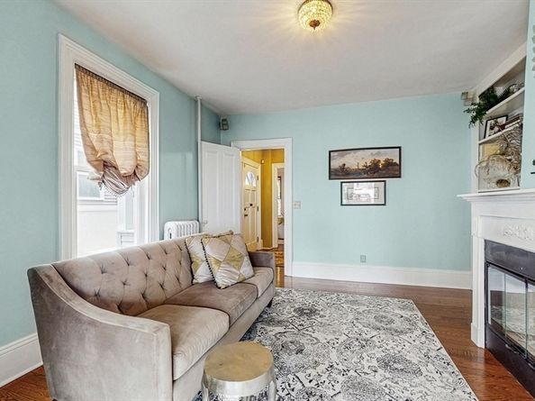 15 Robbins St 15, Waltham MA 02453