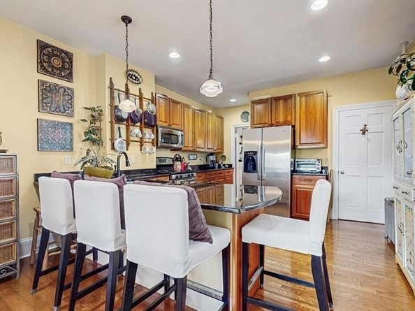 15 Robbins St 15, Waltham MA 02453