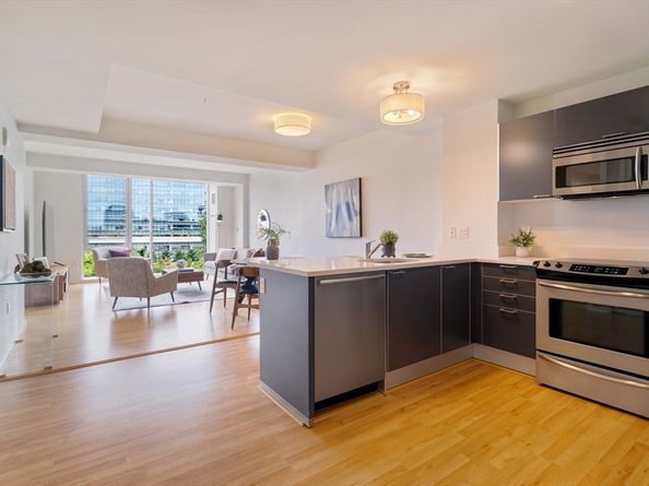 2 Earhart St 615, Cambridge MA 02141
