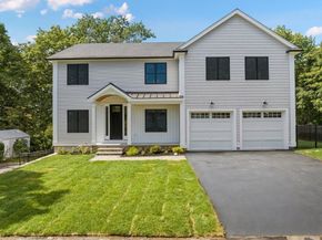 44 Harwood Rd, Natick MA 01760