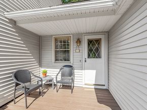 9 Autumn Ln, Chelmsford MA 01824