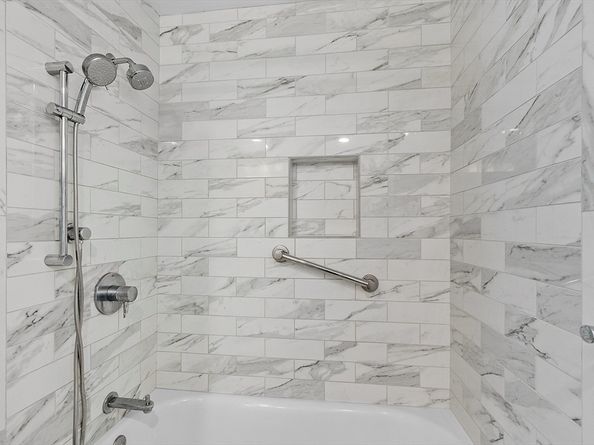 9 Autumn Ln, Chelmsford MA 01824