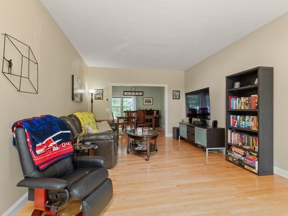 3 Knowlton Cir 3, Upton MA 01568