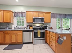 3 Knowlton Cir 3, Upton MA 01568