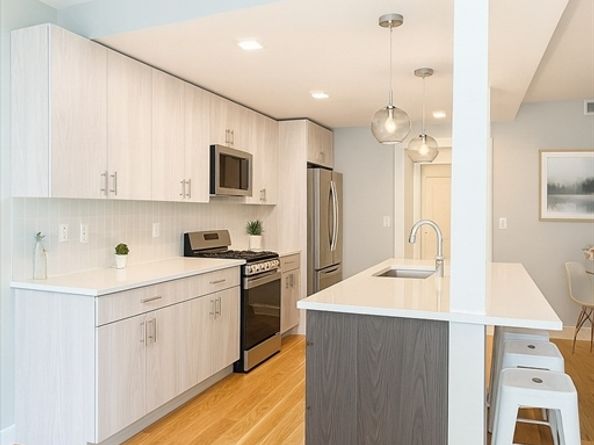 98 Prescott St 2a, Boston MA 02128