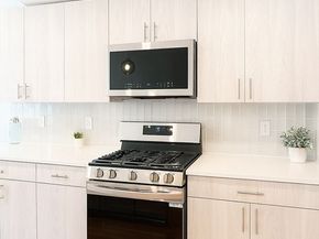 98 Prescott St 2a, Boston MA 02128