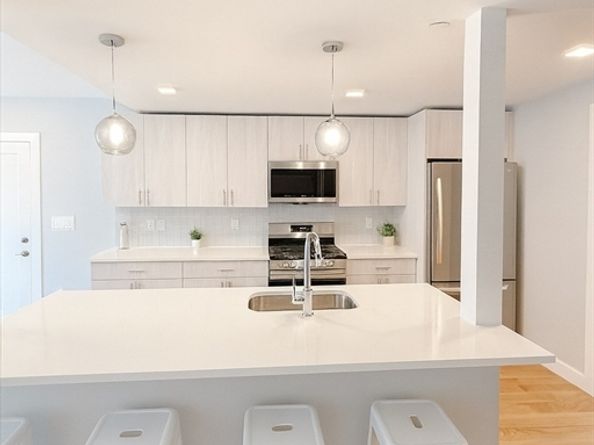 98 Prescott St 2a, Boston MA 02128