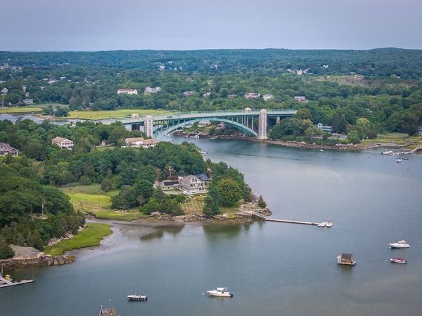 5 Samoset Rd A, Gloucester MA 01930