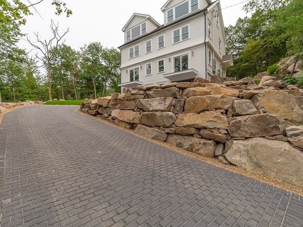 5 Samoset Rd A, Gloucester MA 01930
