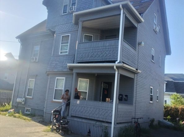 936 Warren Ave, Brockton MA 02301