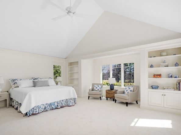 71 Clubhouse Drive 71, Hingham MA 02043
