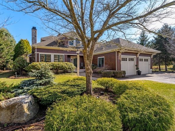 71 Clubhouse Drive 71, Hingham MA 02043