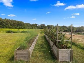 6 Wood St, Upton MA 01568