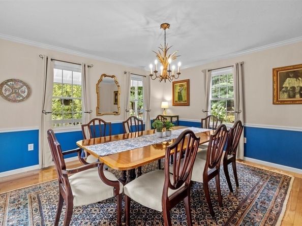 6 Wood St, Upton MA 01568