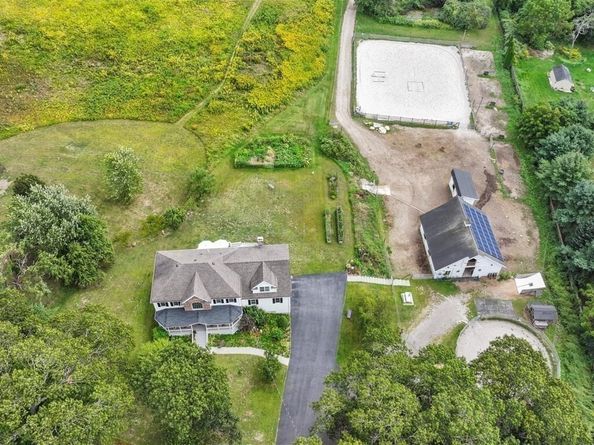 6 Wood St, Upton MA 01568