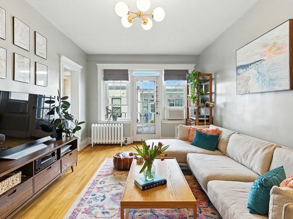 18 Melvin Ave 12, Boston MA 02135