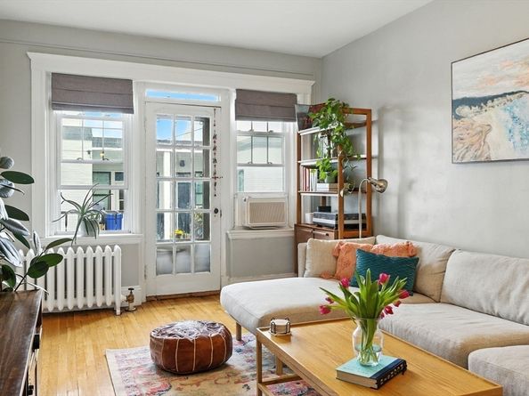 18 Melvin Ave 12, Boston MA 02135