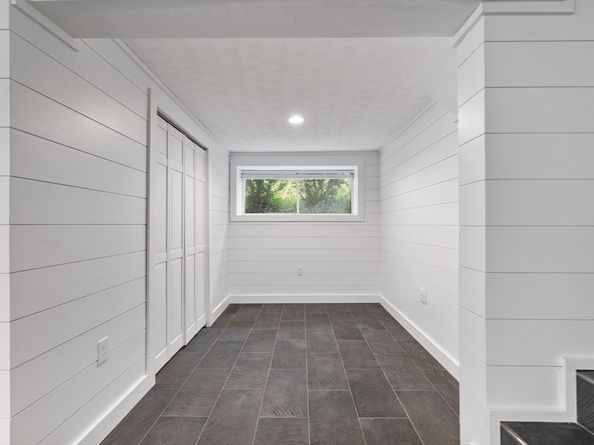 8 Karen Pines St, Dedham MA 02026