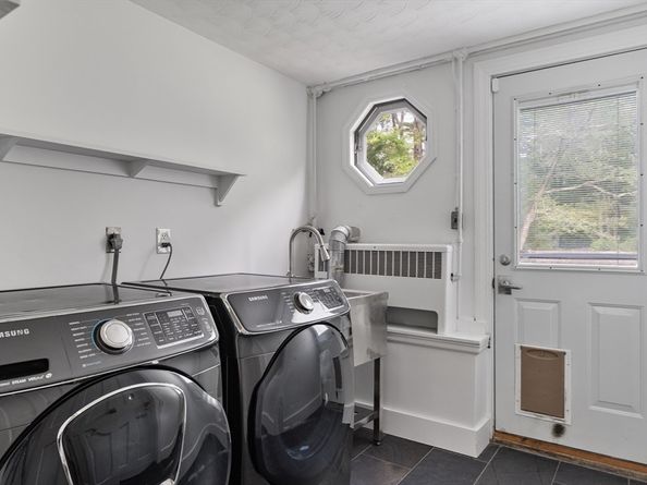 8 Karen Pines St, Dedham MA 02026
