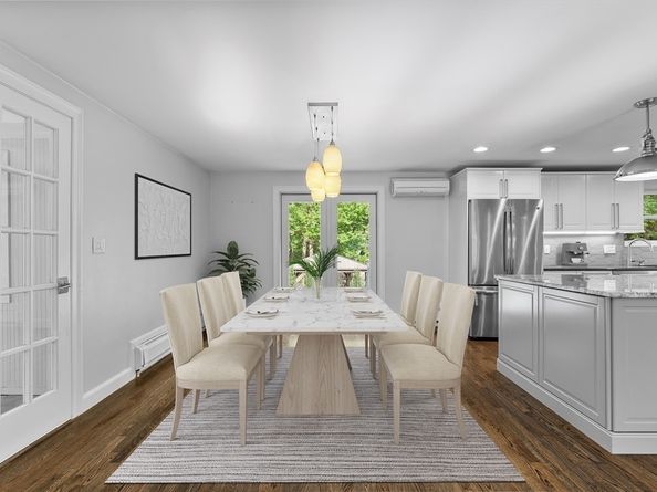 8 Karen Pines St, Dedham MA 02026