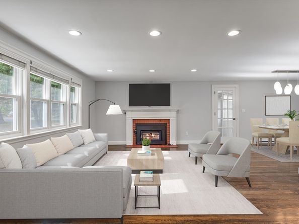 8 Karen Pines St, Dedham MA 02026