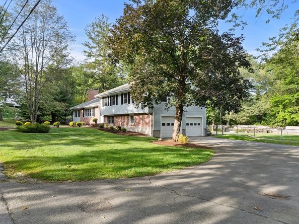 8 Karen Pines St, Dedham MA 02026