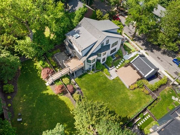 186 Mason Ter 186, Brookline MA 02446