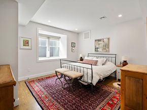 186 Mason Ter 186, Brookline MA 02446