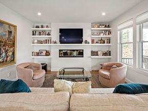 186 Mason Ter 186, Brookline MA 02446